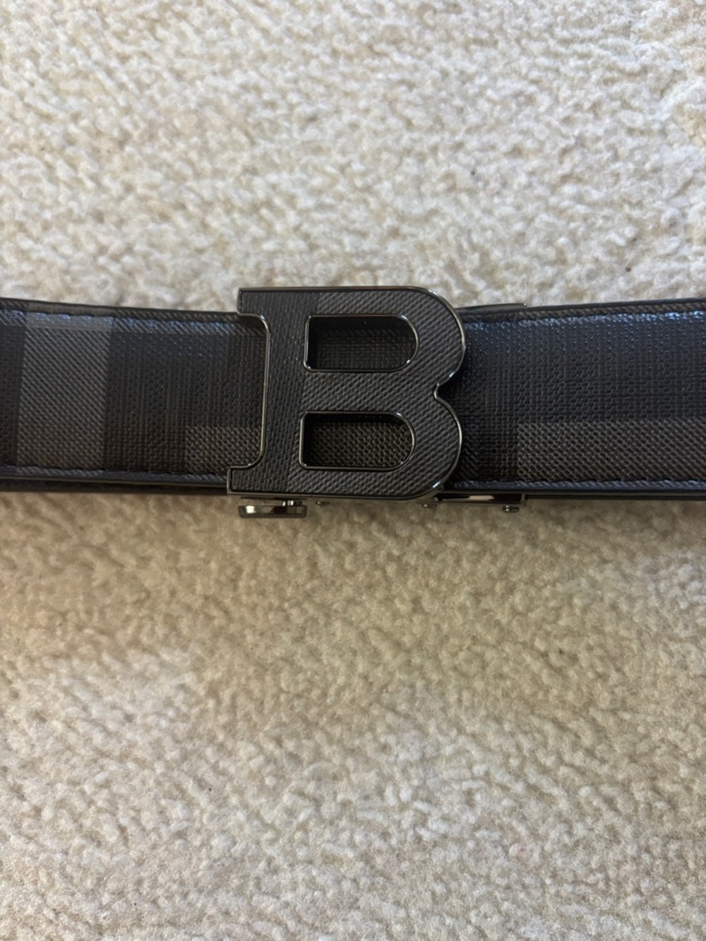 Men's Black/Gray Adjustable Belt with attached B Buckle